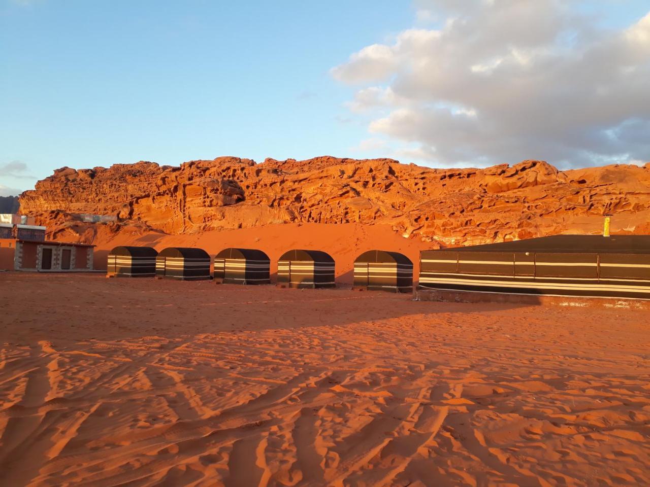 Wadi Rum Candles Camp Esterno foto